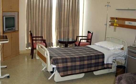 primus-hospital-delhi-room