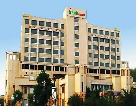 fortis_hospital_jaipur_building